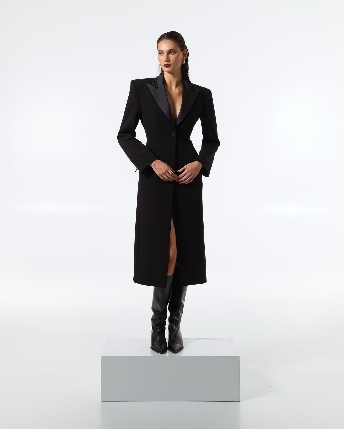 LONG JACKET SIGNATURE